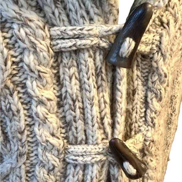 Banana Republic 100% Wool Cable Knit Toggle Cardigan Women's Size Small Beige - Picture 5 of 9